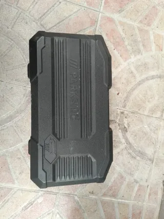 Rebarbadora Parkside 20V com mala