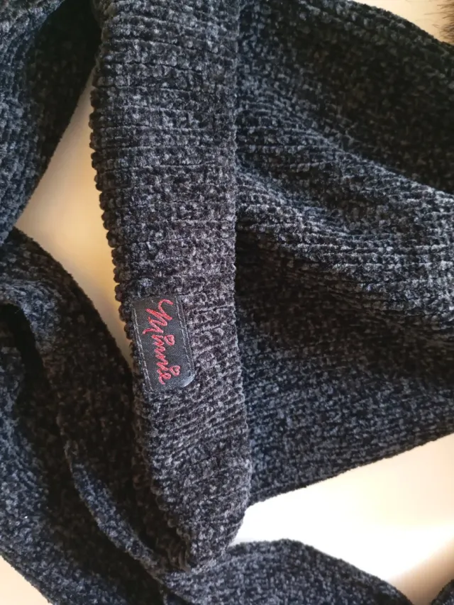 Gorro y bufanda Minnie Mouse negra