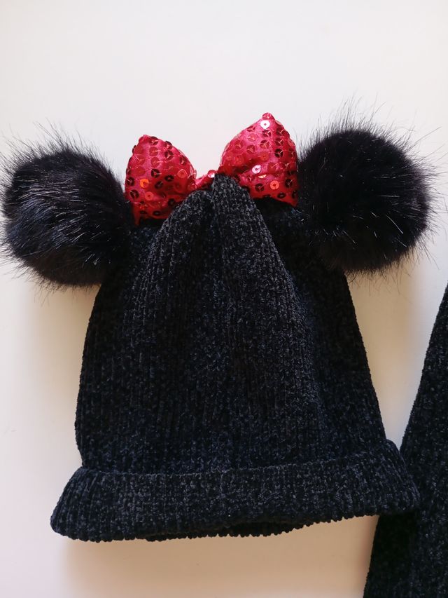 Gorro y bufanda Minnie Mouse negra