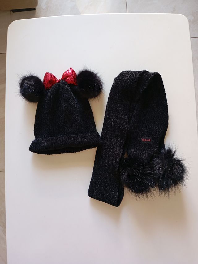 Gorro y bufanda Minnie Mouse negra