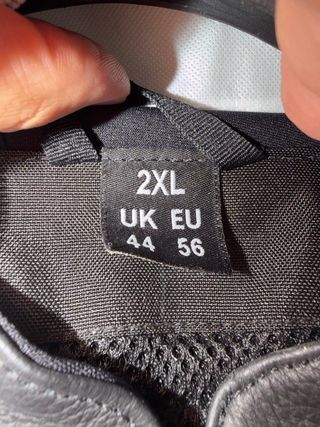 Mono SHUA 2PC Negro/Rojo EU 56