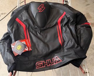 Mono SHUA 2PC Negro/Rojo EU 56