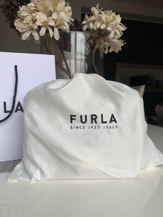 Bolso Furla Piel. A estrenar. PVP 307€.