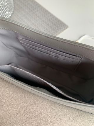 Bolso Furla Piel. A estrenar. PVP 307€.