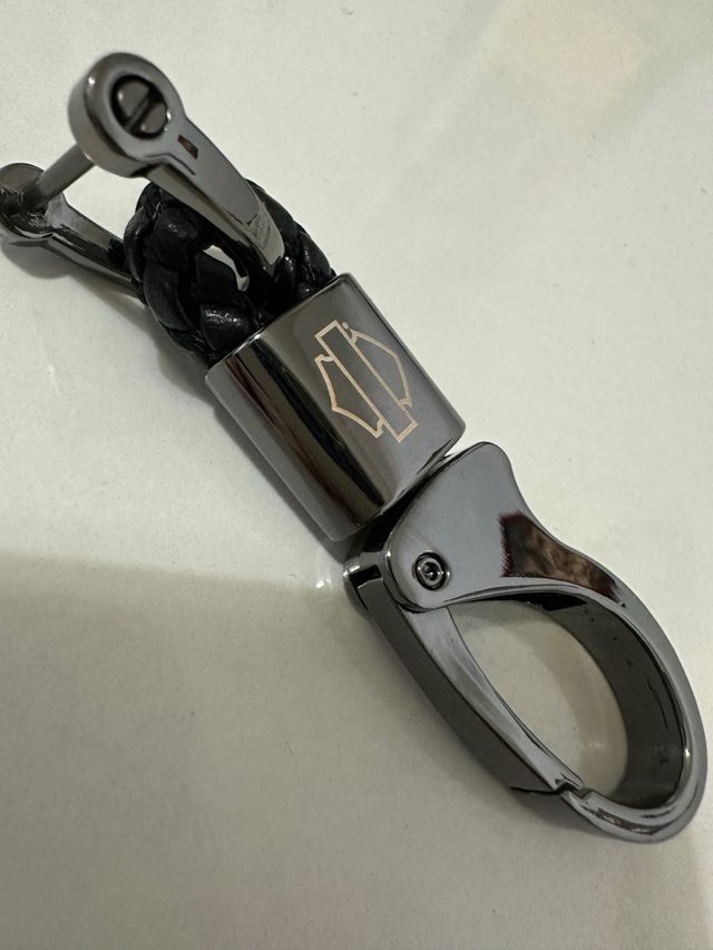 Portachiavi Harley Davidson in metallo e pelle