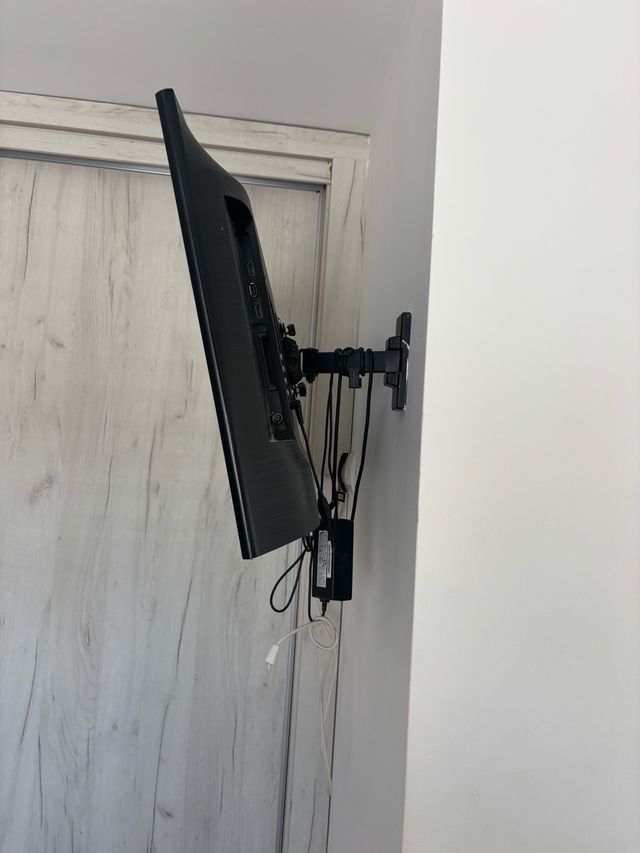 Samsung TV 32 con soporte de pared sin patas 