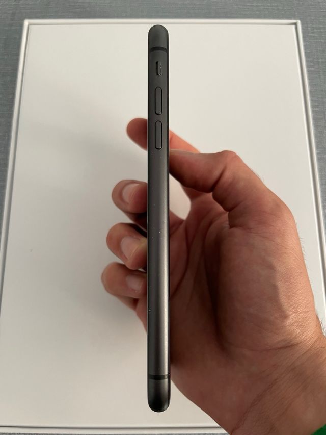 iPhone 11 Nero