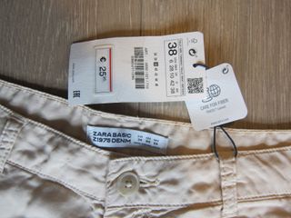 Pantalón chino de chica de Zara
