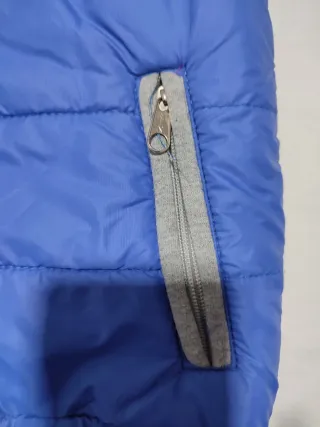 Chaleco Columbia reversible azul y gris para años 