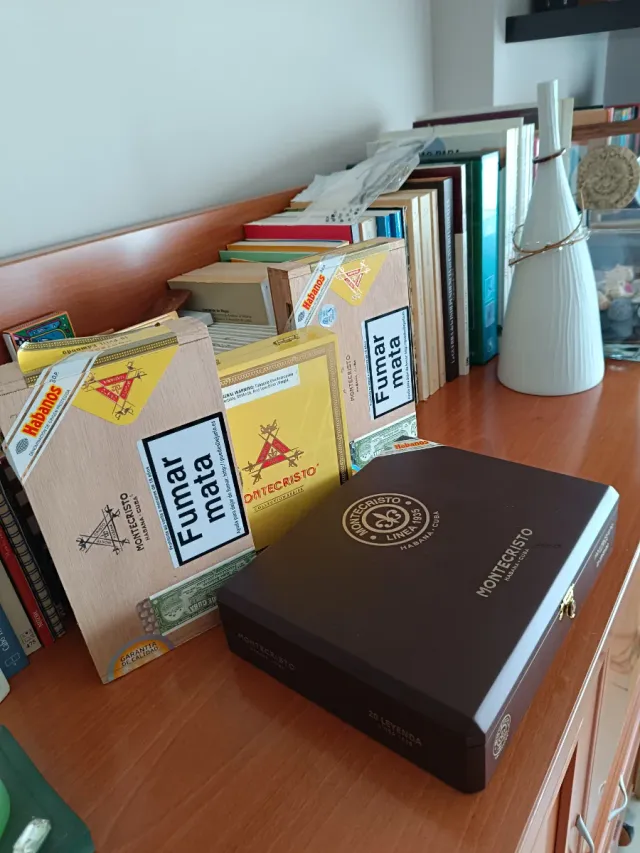 Scatole di sigari MONTECRISTO HABANA-CUBA