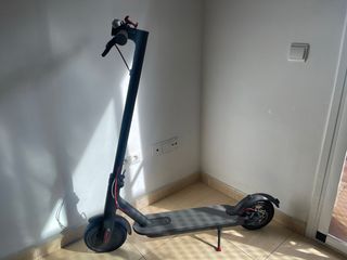 Patinete Eléctrico Xiaomi M365 (Con Cargador)