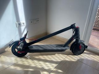 Patinete Eléctrico Xiaomi M365 (Con Cargador)