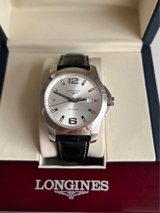 Reloj Longines Conquest Plata y Negro