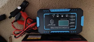 Cargador Baterías 12V Inteligente