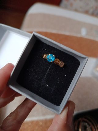 Anillo Oro 14k con Piedra Azul