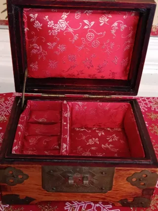 Joyero antiguo madera años 70