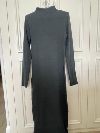 Vestido largo gris manga larga