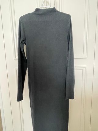 Vestido largo gris manga larga