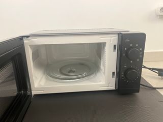 Microondas Taurus con Grill 700W 20L