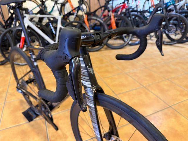 Bicicleta BERRIA BELADOR PRO ULTEGRA DI2