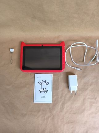 Tablet infantil con funda antigolpes — Nueva
