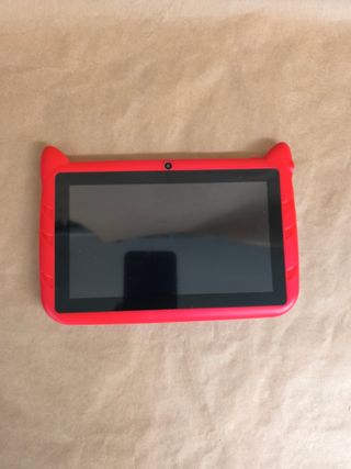 Tablet infantil con funda antigolpes — Nueva