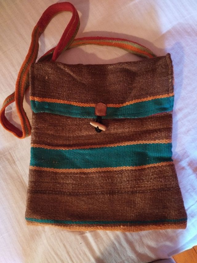 Bolso grande artesanal de lana