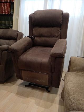 Butaca elevable marrón comodisima!!
