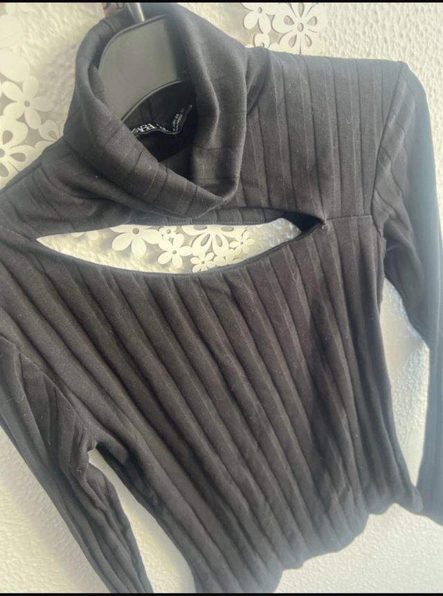 Jersey Zara cuello alto con abertura