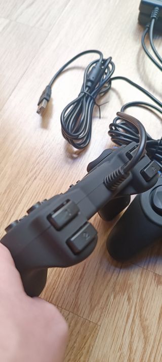 Mando USB GAMEWARE para PC