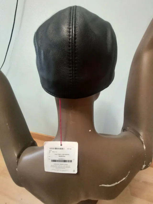 Gorra de piel MARONE 1881 Negra