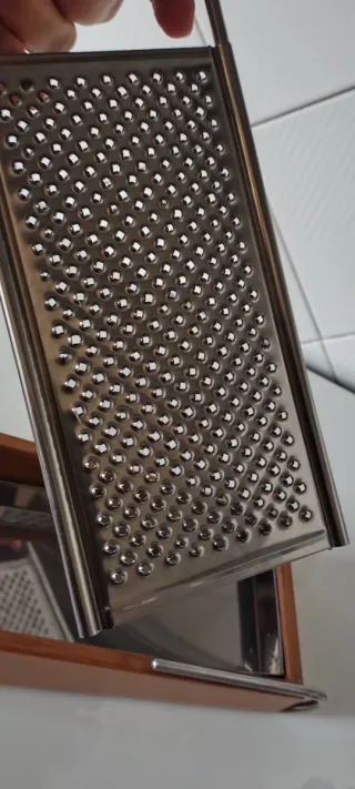 Grattugia Lusinga legno e acciaio