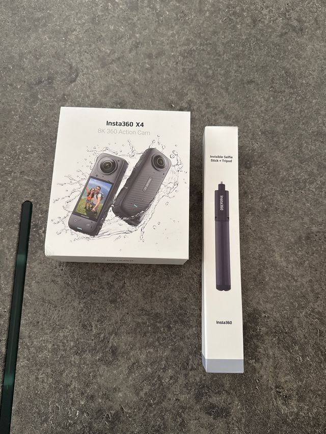 Insta360 X4 Cámara 8K 360 + Palo Selfie