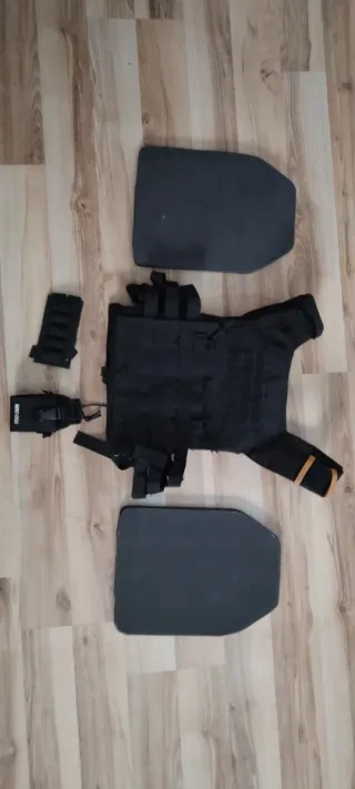 Chaleco Táctico Negro con Placas Dummy