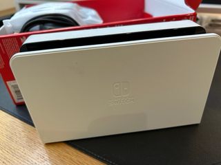 Nintendo Switch OLED Blanca y Negra