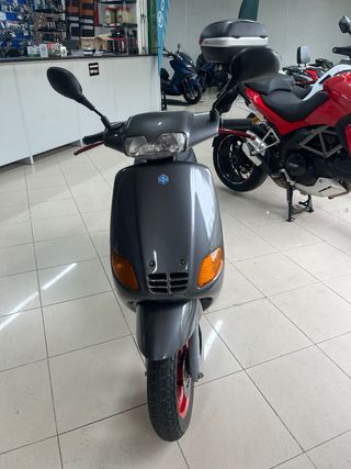 Piaggio Zip Scooter Gris