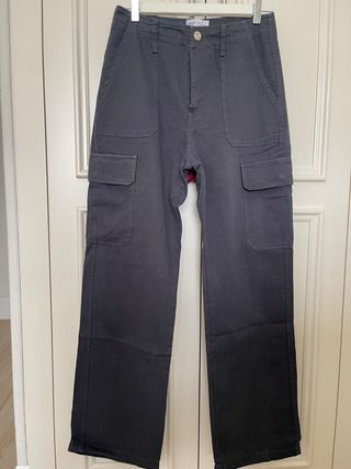 Pantalones cargo Zara grises