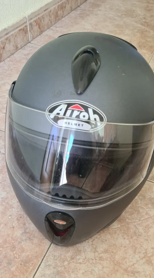 Casco integral Airoh