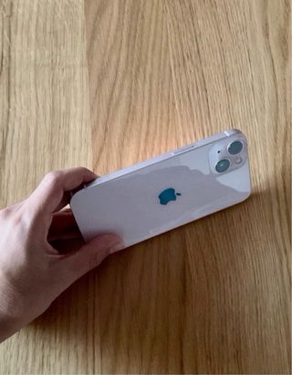 iPhone 13 128GB Rosa + 2 fundas