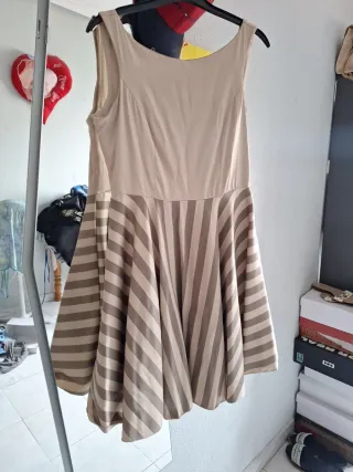 Vestido beige para eventos