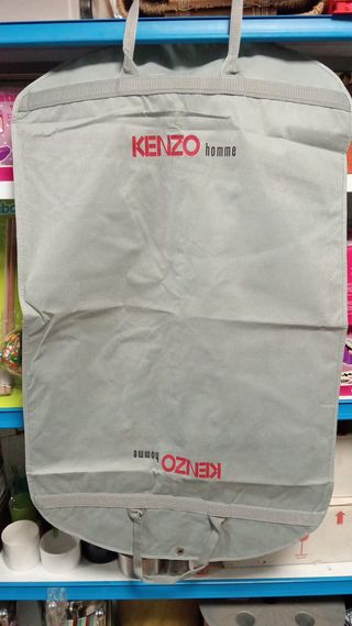 Funda de ropa Cerruti 1881 negra