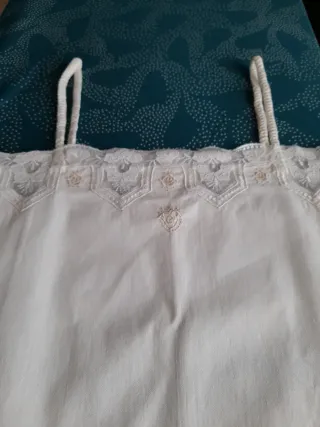 Camisola antigua bordada más de 100 años