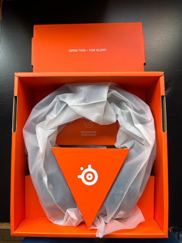 Steelseries Arctis Nova 1 Auriculares Gaming