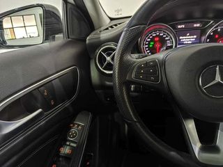 Mercedes GLA AMG Line 200d 136 5p