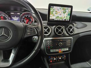 Mercedes GLA AMG Line 200d 136 5p