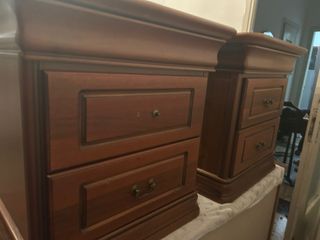 Armadio camera da letto in legno massiccio