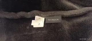 Abrigo- Chaquetón marrón con capucha 