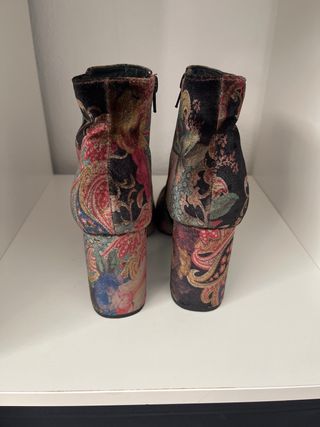 Botines Estampados Tacón