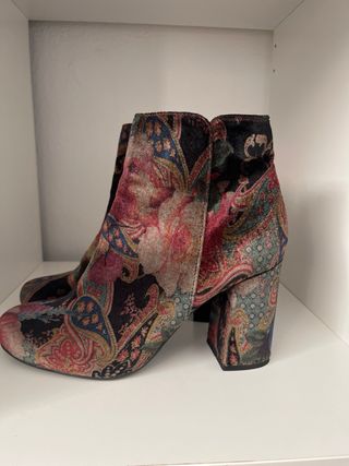 Botines Estampados Tacón