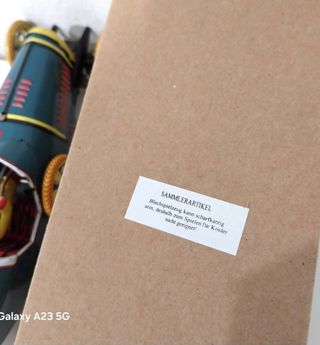 Modelo de coche vintage bugatti a escala